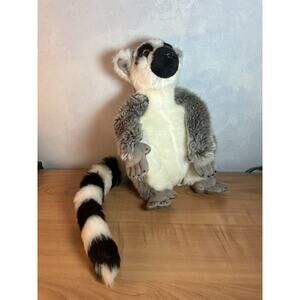 National Geographic Lemur Plush 11” Lelly